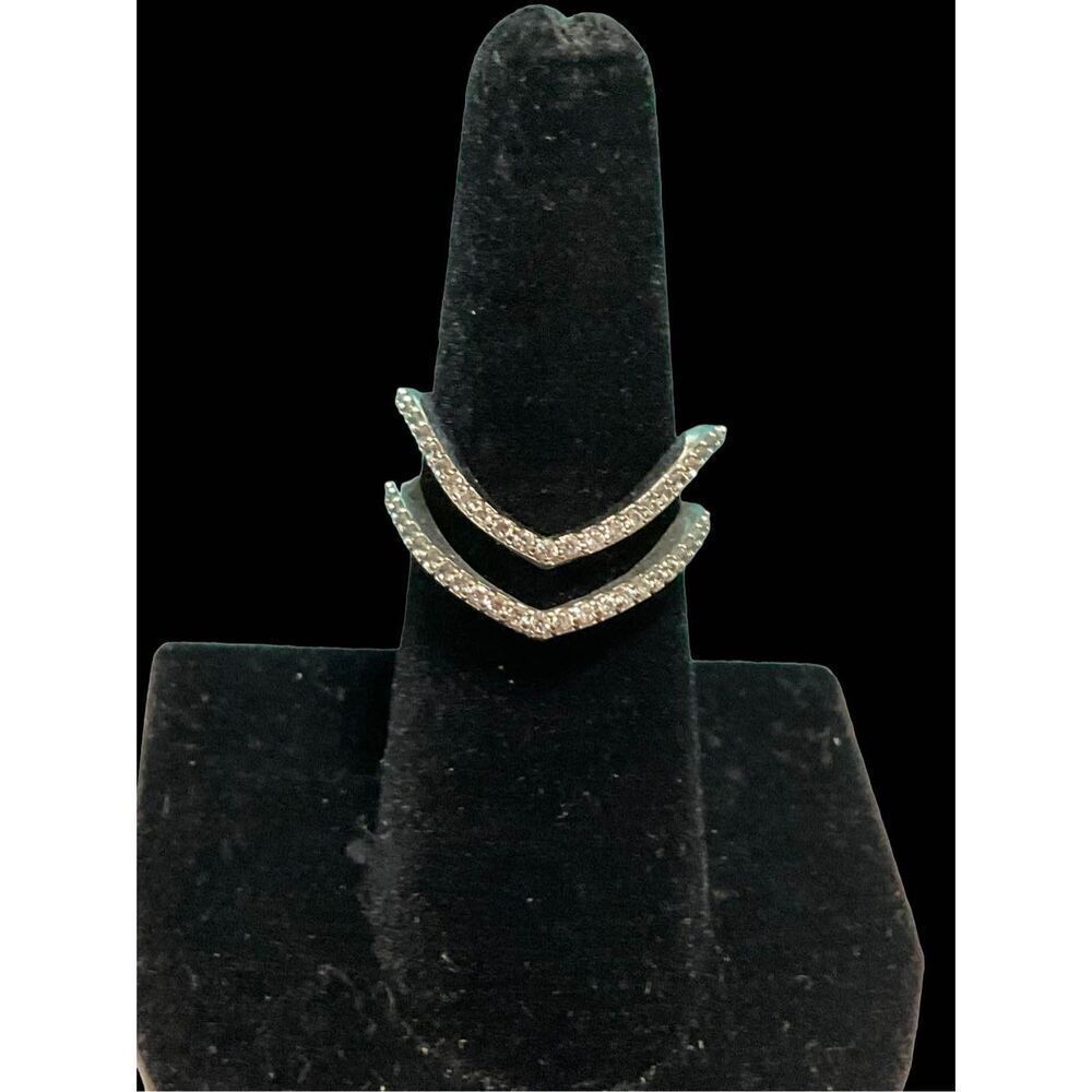 Modern CZ ring - Picture 11 of 16